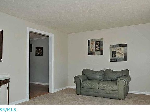 4th image of 2979 Kilcullen Dr