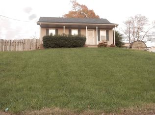 963 Granny White Rd, Clarksville, TN 37040