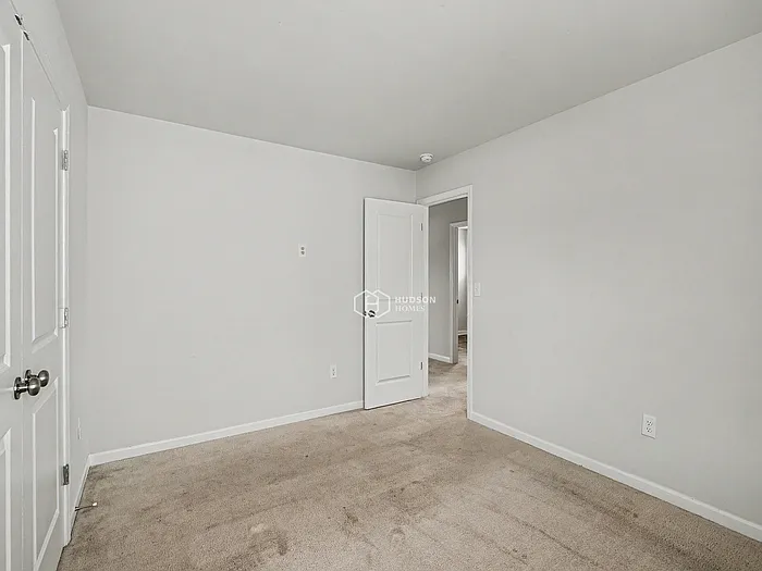 808 Royal Red Ct — Photo 16