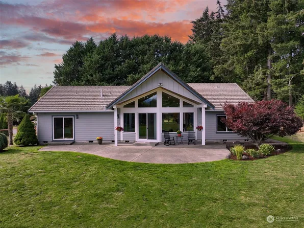 10111 252nd Street E, Graham, WA 98338