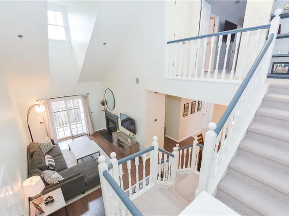 321 Duke St APT 131, Norfolk, VA 23510