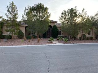 8815 Hickam Ave, Las Vegas, NV 89129