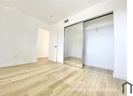 233 Rosemont Ave #12A — Photo 1