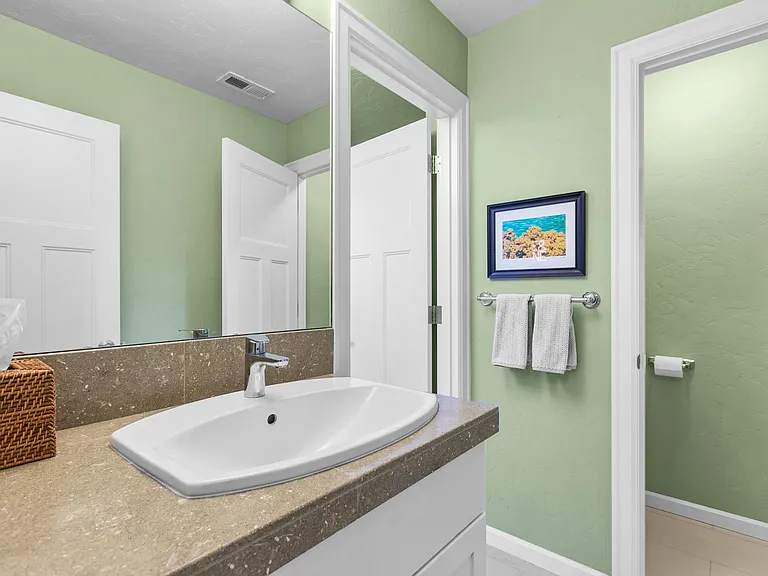 19178 Park Commons Dr — Photo 33