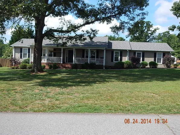 403 Jameson Dr, Piedmont, SC 29673