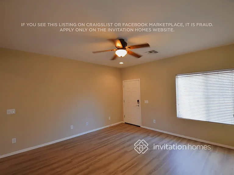 5753 W Siesta Way — Photo 2