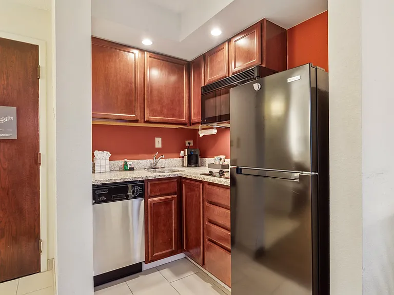 3400 Edinborough Way #315 — Photo 6