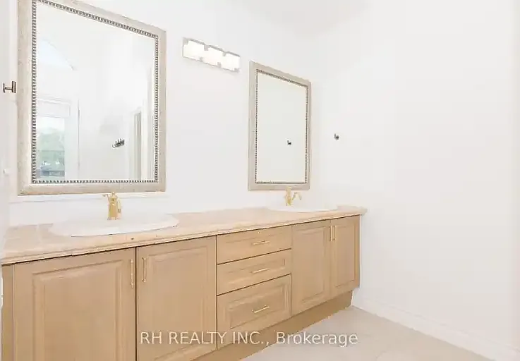 1820 Lake Shore Blvd E #1A — Photo 5