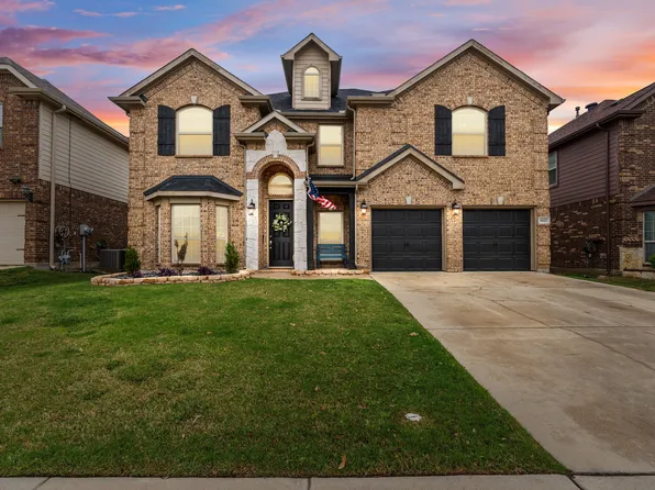 1421 Soaptree Ln, Fort Worth, TX 76177