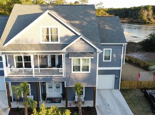 9310 River Rd, Wilmington, NC 28412