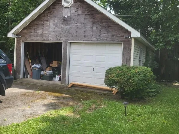 61 Henry Avenue, Newburgh, NY 12550