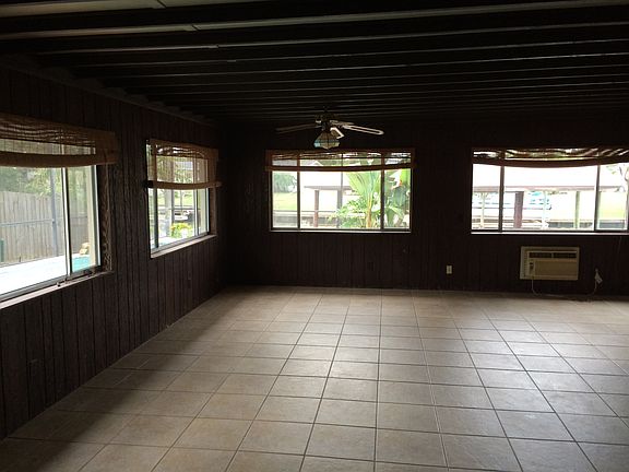 5th image of 1745 Canal Ct