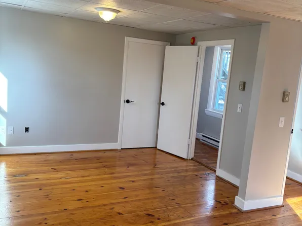 1234 Forest Ave APT 1, Portland, ME 04103