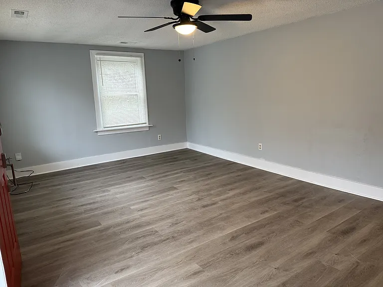 2718 Newsome St — Photo 12