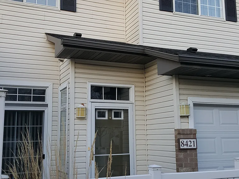 842 Cortland Rd — Photo 1