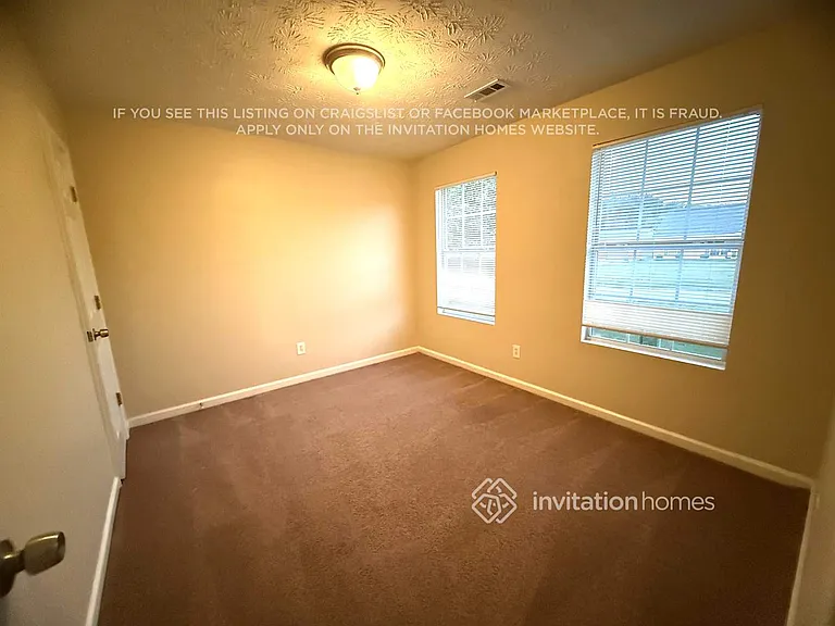 10 Summer Breeze Ct — Photo 6