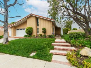 23259 Park Ensenada, Calabasas, CA 91302