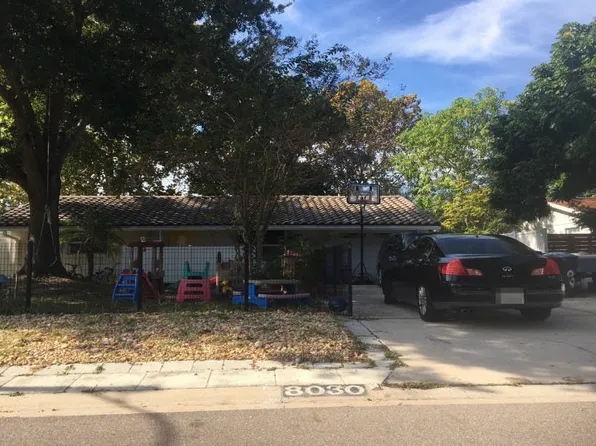 8030 7th St N, Saint Petersburg, FL 33702