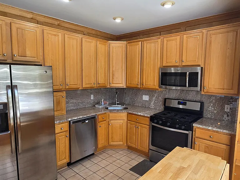 2545 Logan Wood Dr — Photo 9