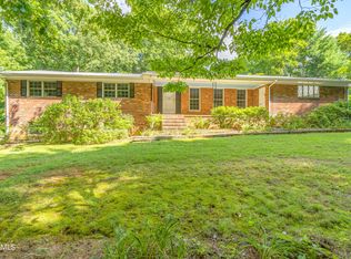 384 Greenbriar Rd, Sweetwater, TN 37874