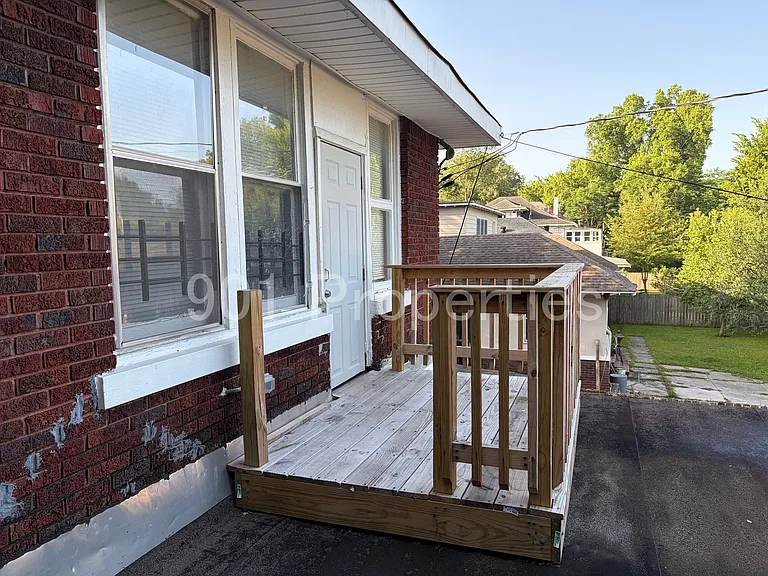 167 N Willett St #2 — Photo 8