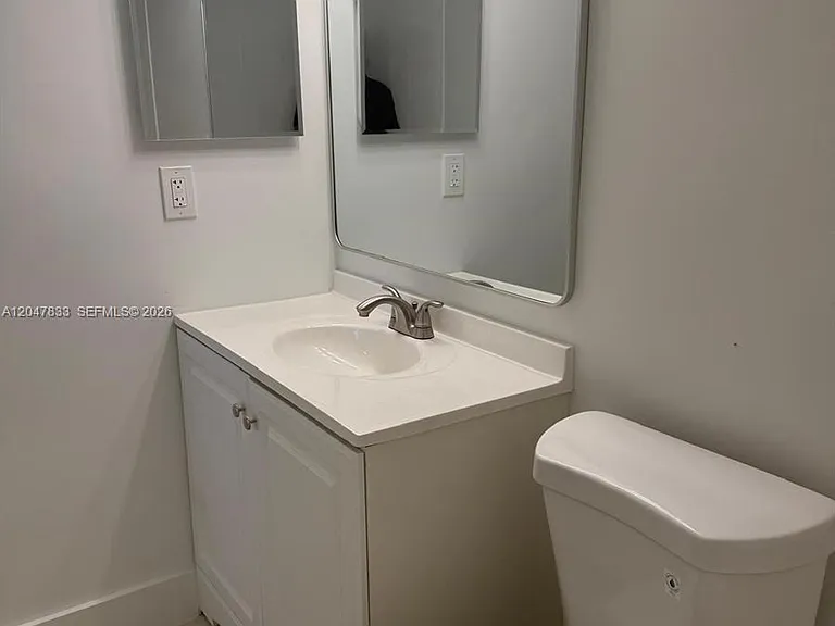 10116 Twin Lakes Dr #11-C — Photo 13