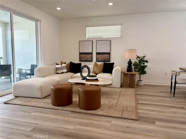 1693 Coral Sea Ln, San Pedro, CA 90732