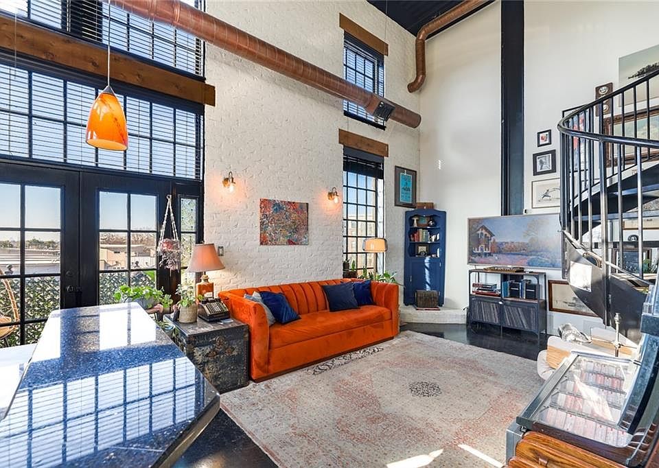 1st image of 5434 Peachtree Rd Suite 113