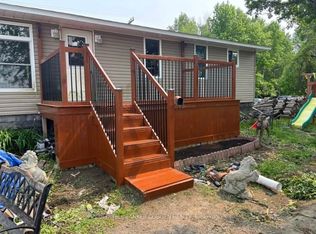 11574 Rowena Rd, South Dundas, ON K0E1K0