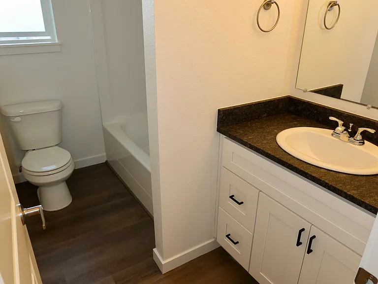 2625 12th St SE #300 — Photo 14