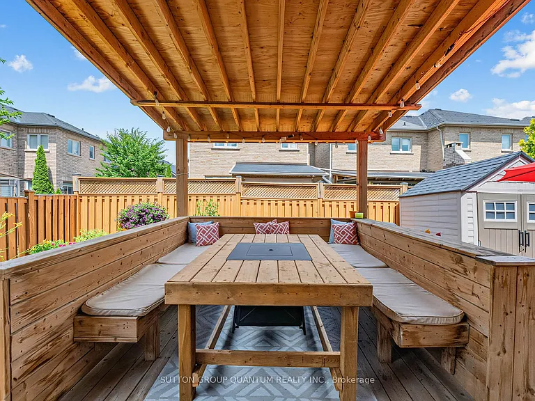 581 Grant Way #UPPER — Photo 29