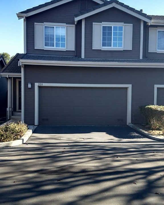 1st image of 221 Chalet Woods Pl