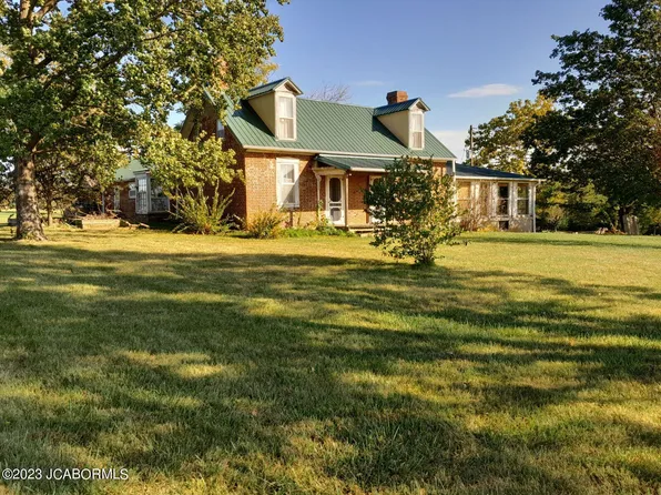 9042 State Road C, Mokane, MO 65059