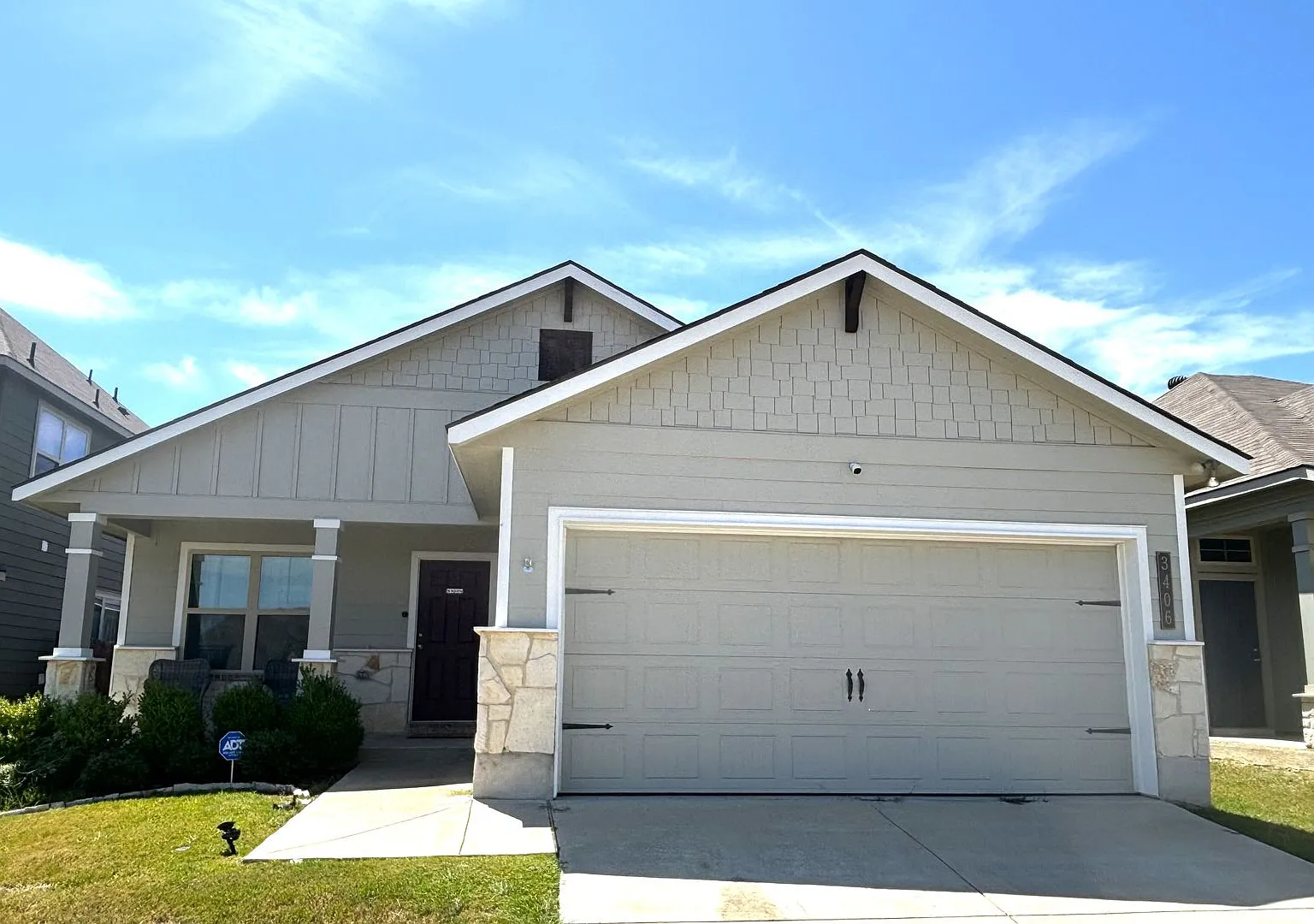 Yowell Ranch - 3 bed/2 bath Beauty — Photo 1