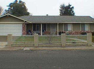 1400 Lucchesi Ln, Modesto, CA 95351