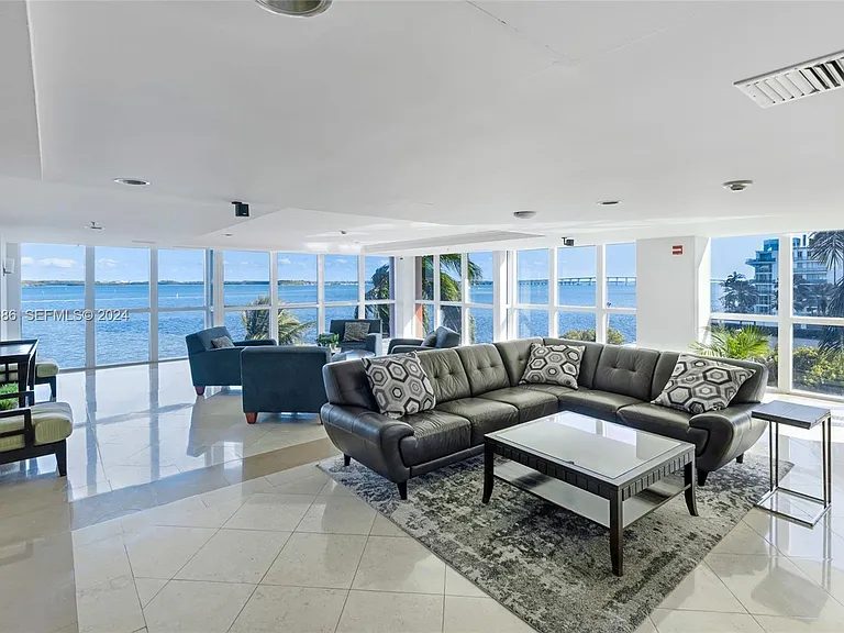 1155 Brickell Bay Dr #2207 — Photo 30