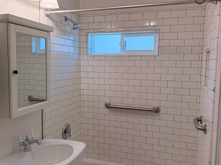 314 N Curson Ave #103 — Photo 13