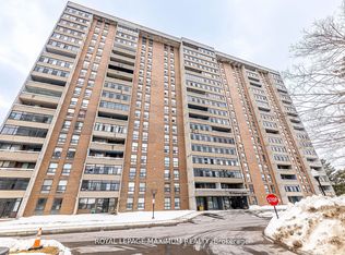 15 Kensington Rd #1912, Brampton, ON L6T3W2