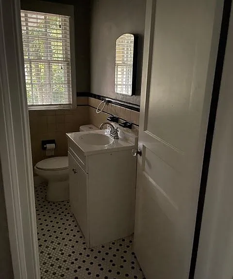 468 Sevier St — Photo 7