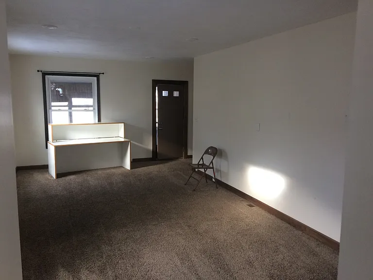 1050 Van Buren Ave NW — Photo 6
