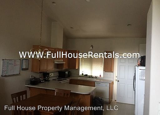 2nd image of 3306 Arrowhead St