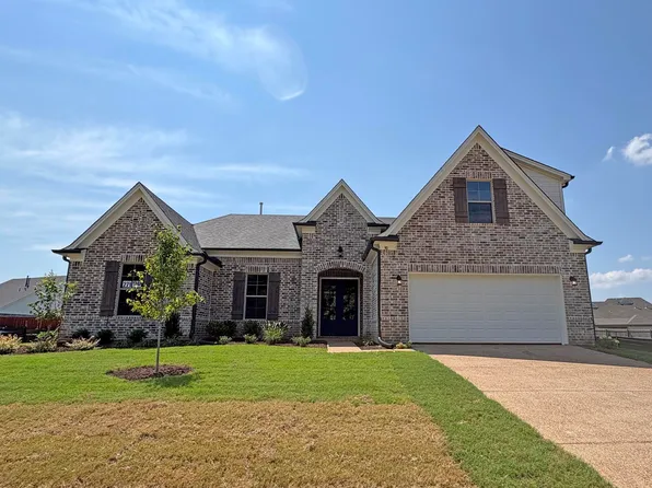 90 Ridgefield Dr, Oakland, TN 38060