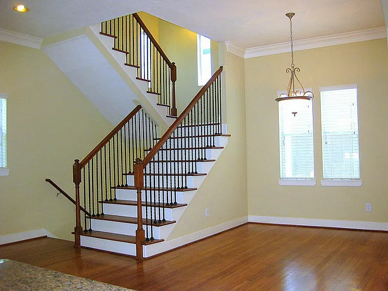 5734 Kansas St — Photo 11