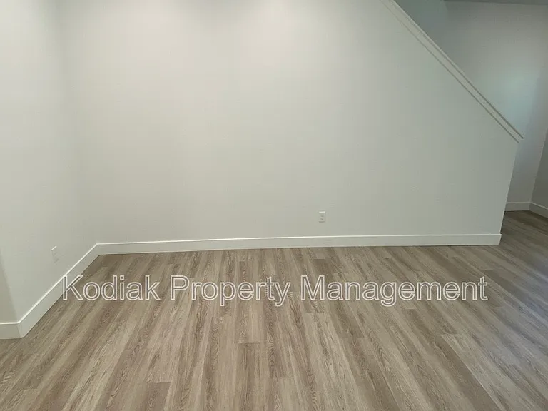 1158 N 1880 W — Photo 5