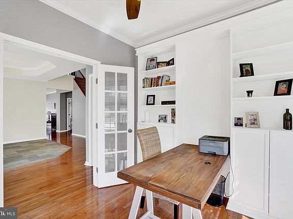 5th image of 534 Lake Redman Ct
