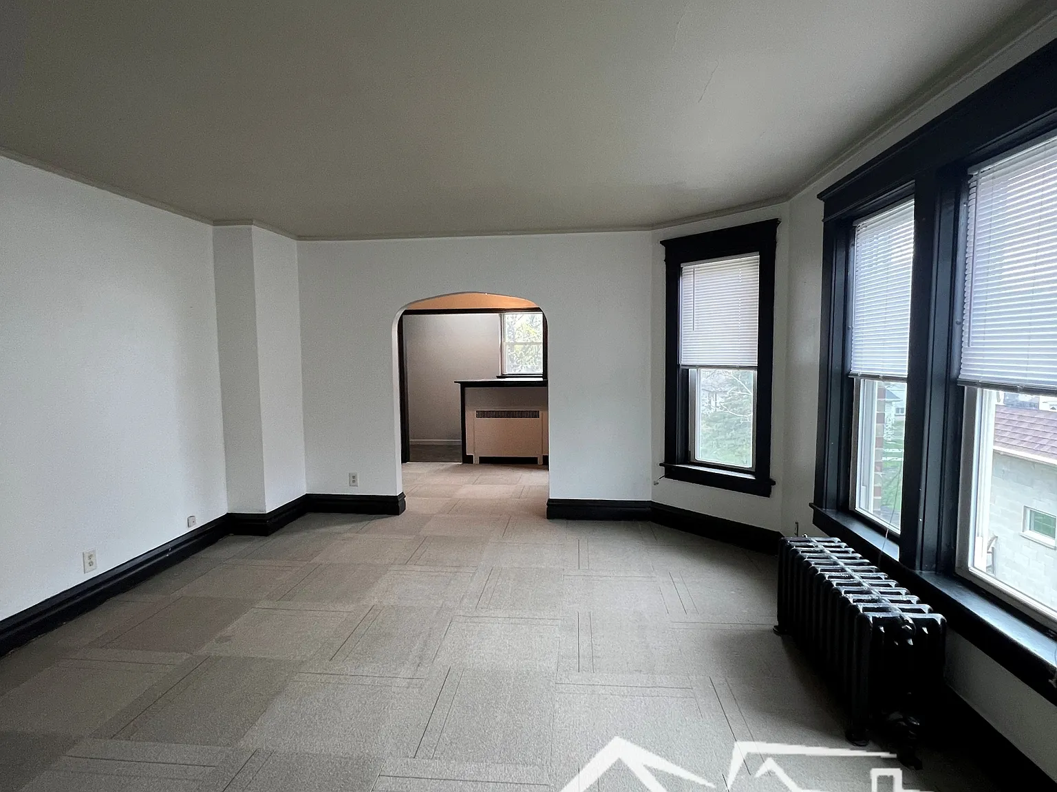 343 East Division Street - 3 — Photo 3