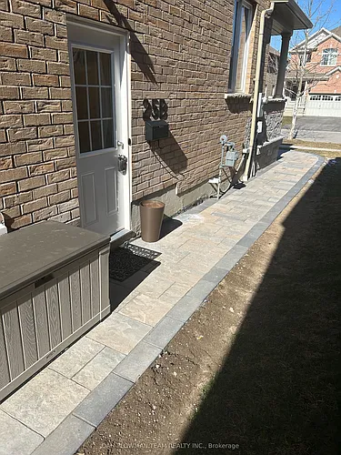 25 Roma Dr #BASEMENT Photo 1