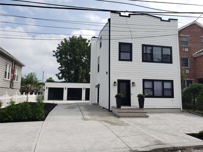 79-10 Juniper Valley Road, Middle Village, NY, 11379