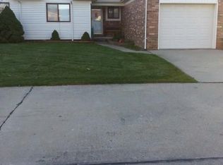 8706 Phoenix Ct BUILDING 3, Warren, MI 48093