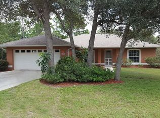8299 N Manuetta Dr, Citrus Springs, FL 34434